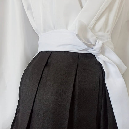 White Kimono and Black Hakama Set