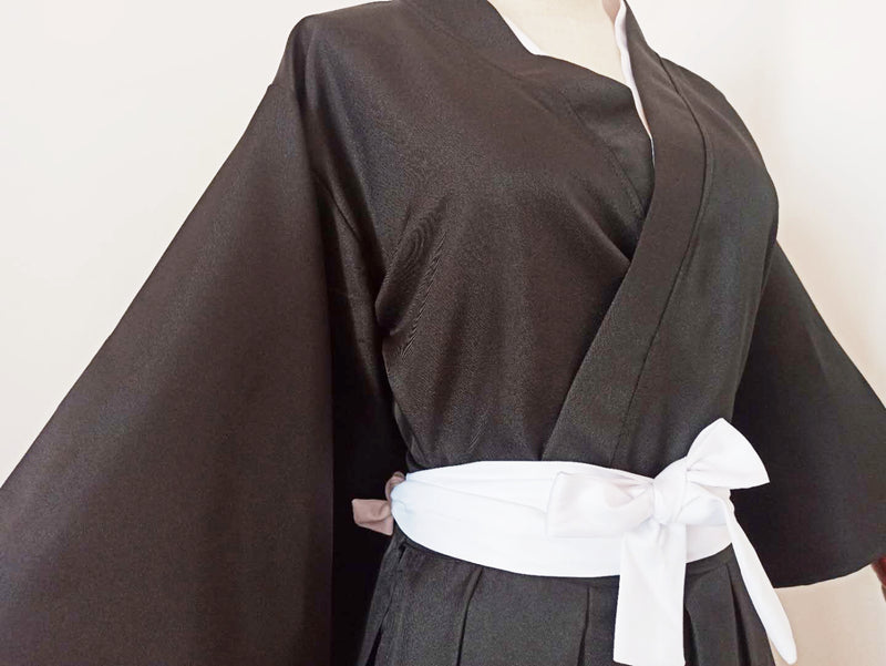 Black Swordswoman Kimono and Hakama Set