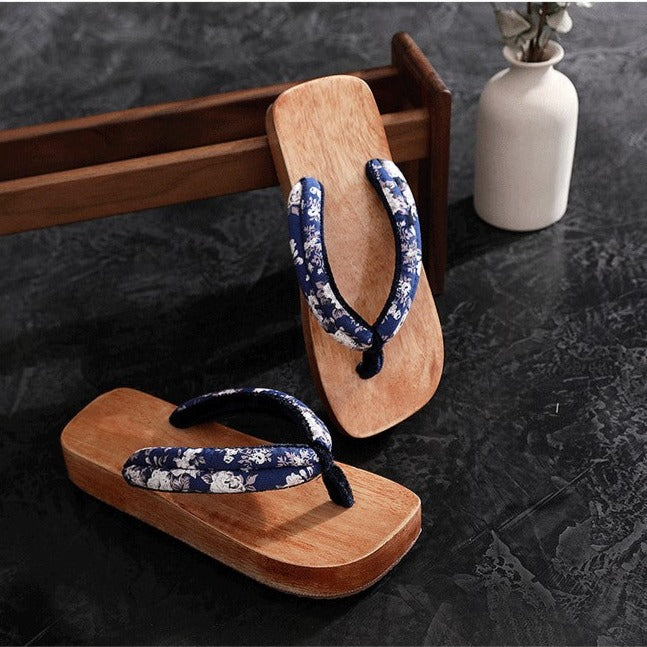 Kimono Wooden Platform Sandals [Blue Flower]