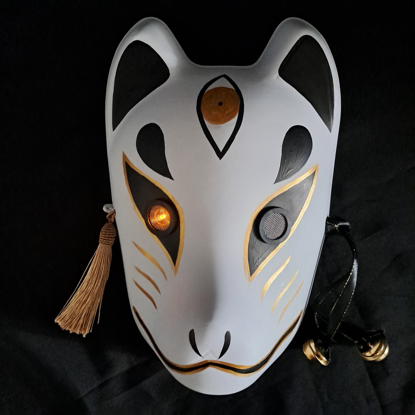 Kitsune Mask - Golden Eye